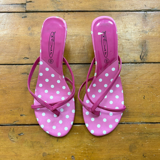 vintage 00s pink polka dot kitten heels