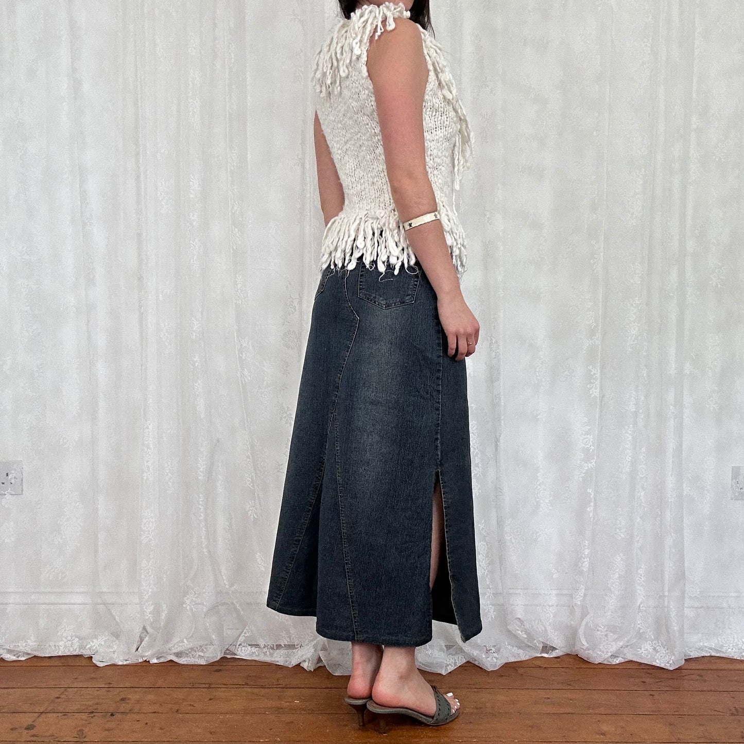 vintage 00s white knitted fringe gilet