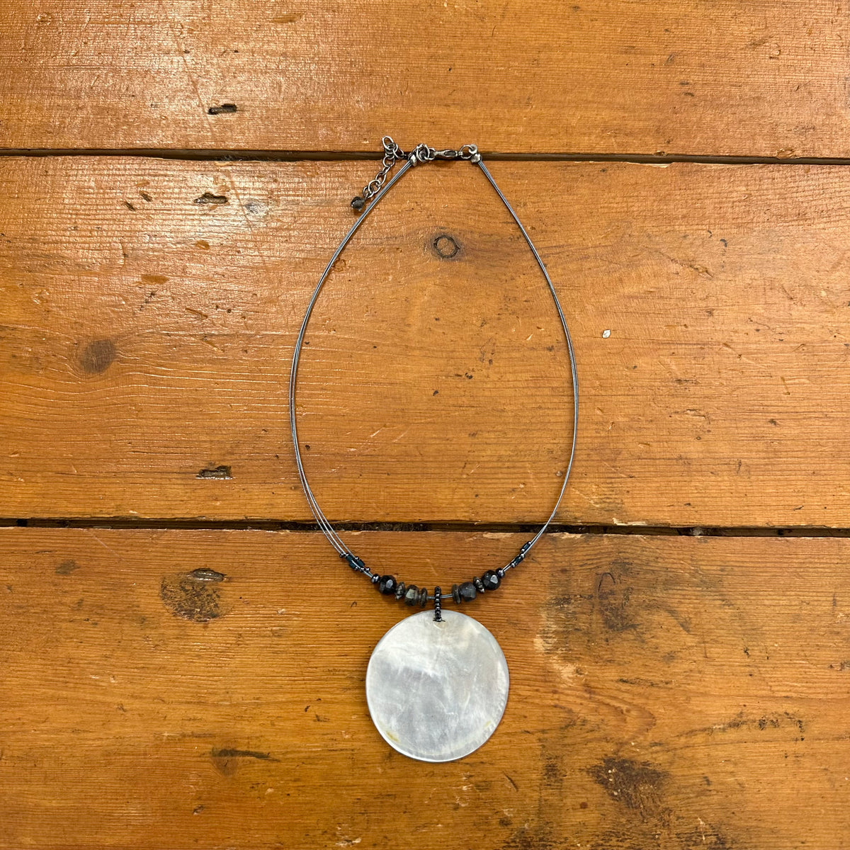 vintage 00s beaded shell necklace