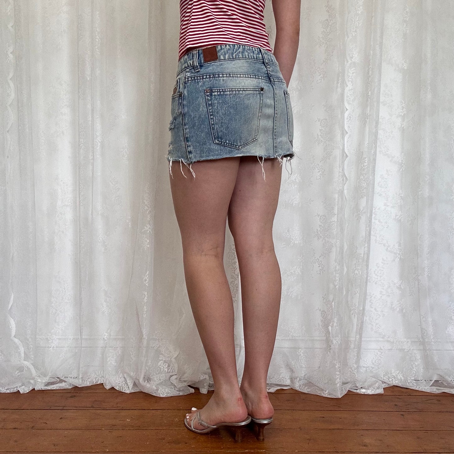 vintage 00s distressed denim mini skirt