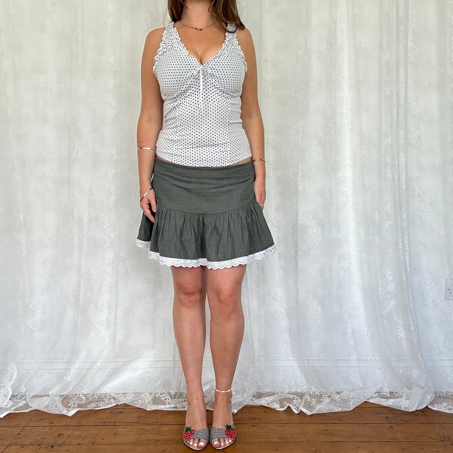 vintage 00s grey mini skirt with lace broderie trim