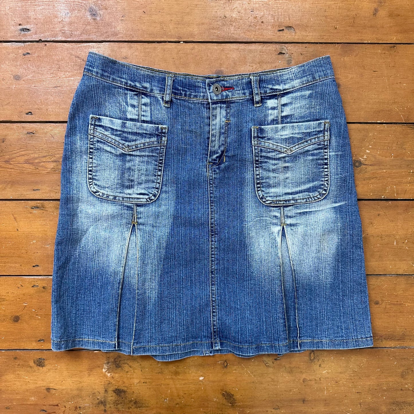 vintage 00s dual pocket washed denim midi skirt
