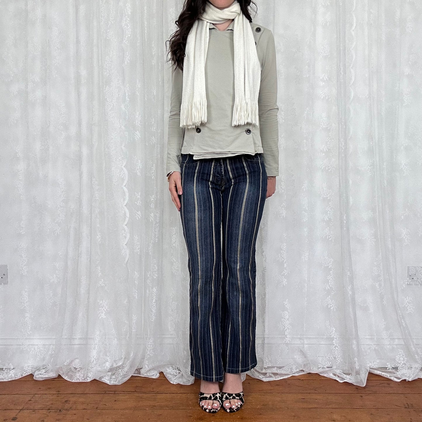 vintage 00s white knitted scarf