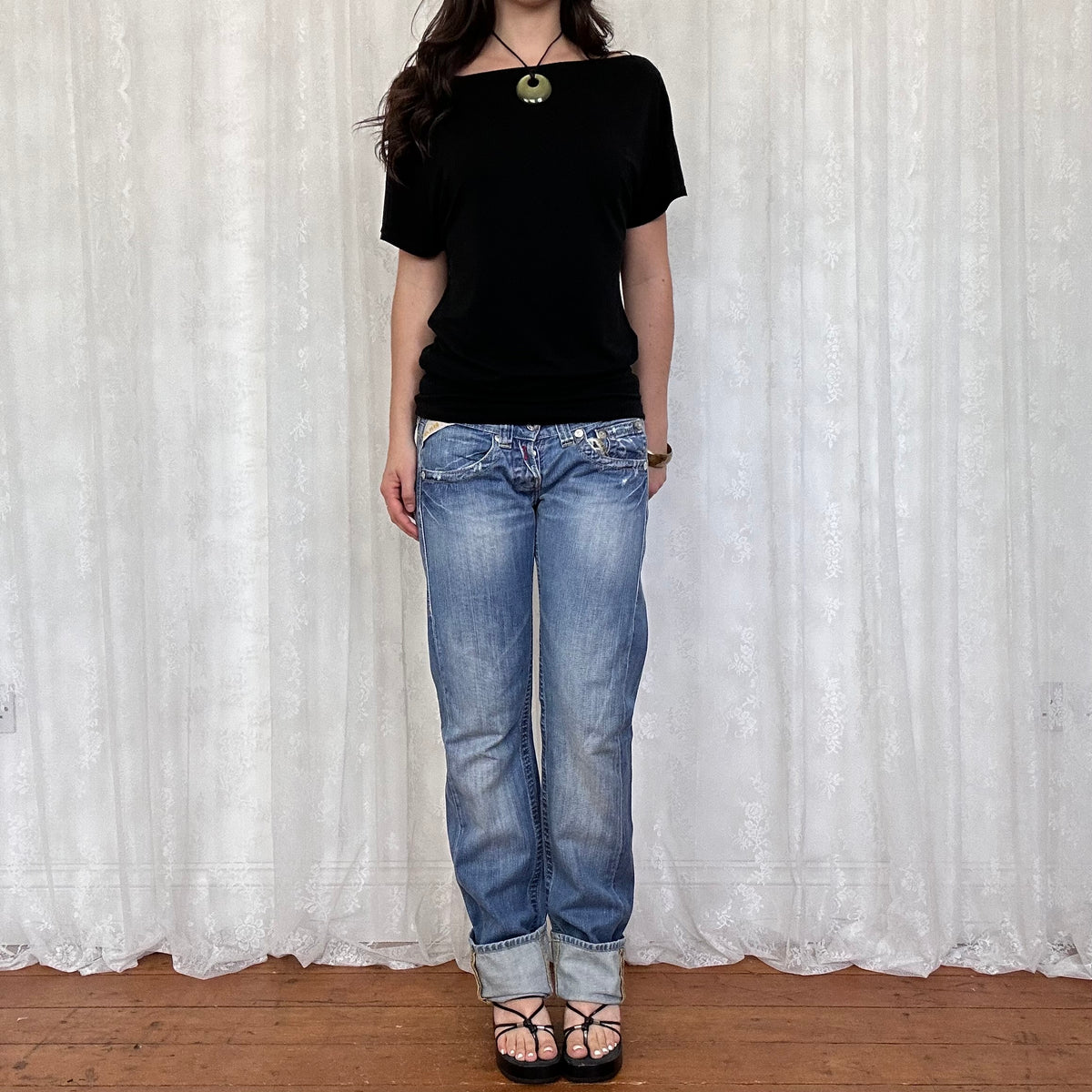 vintage 00s black slouchy tshirt