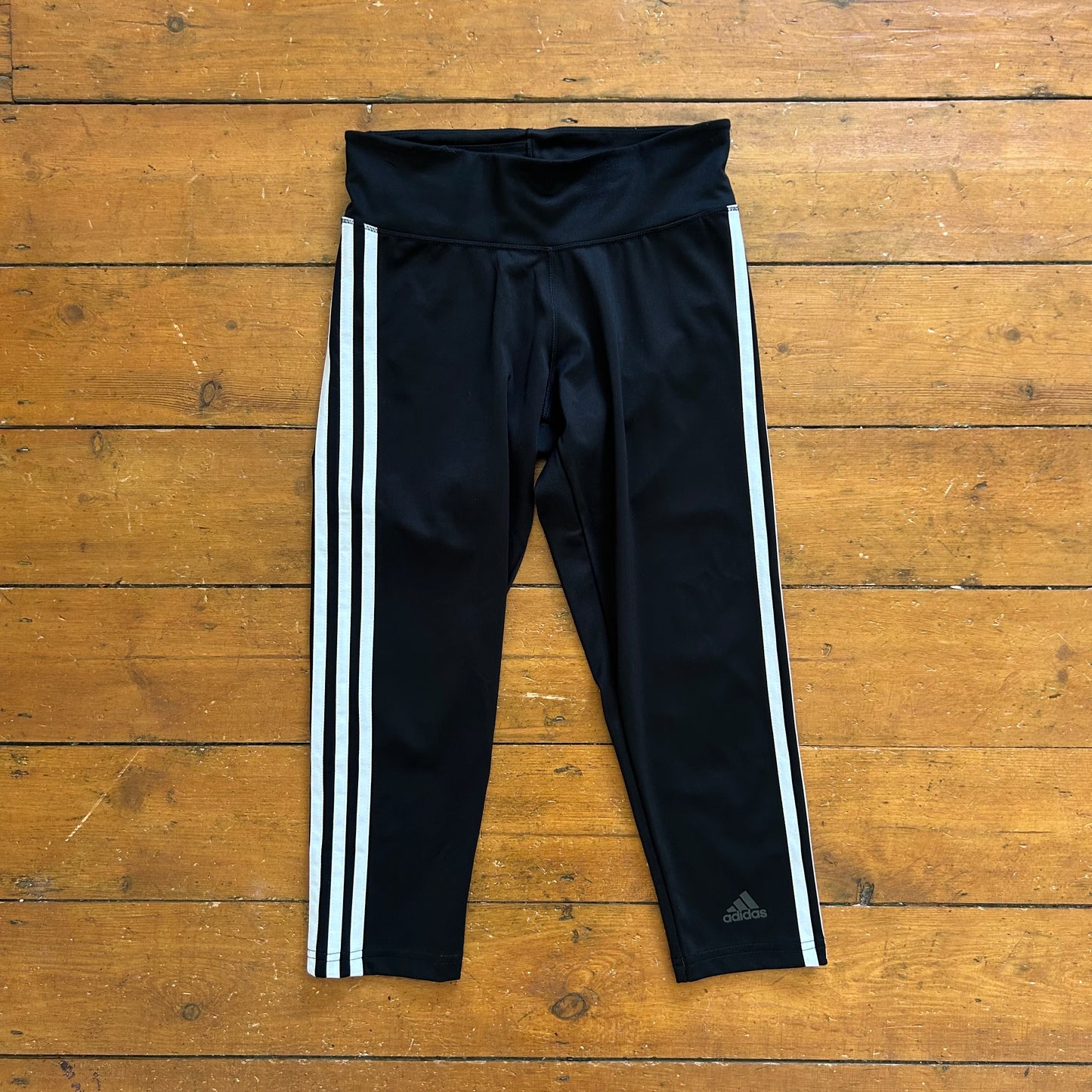 vintage 00s adidas fitted capri trousers