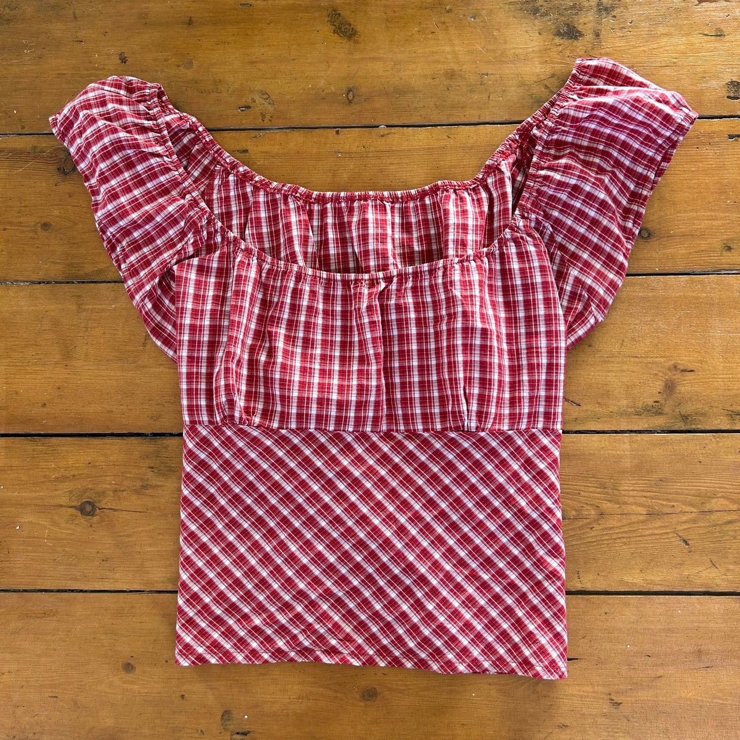 vintage 00s red checkered tie back milkmaid top