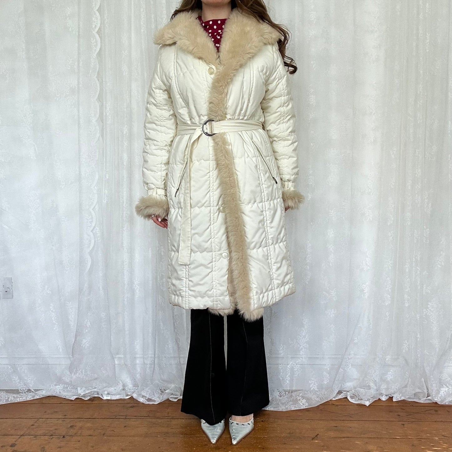 vintage 00s white long fur trim puffer jacket