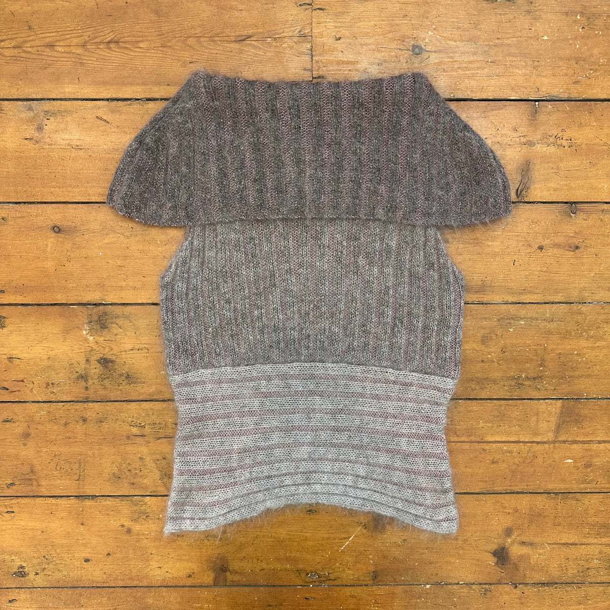 vintage 00s brown off shoulder rollneck jumper