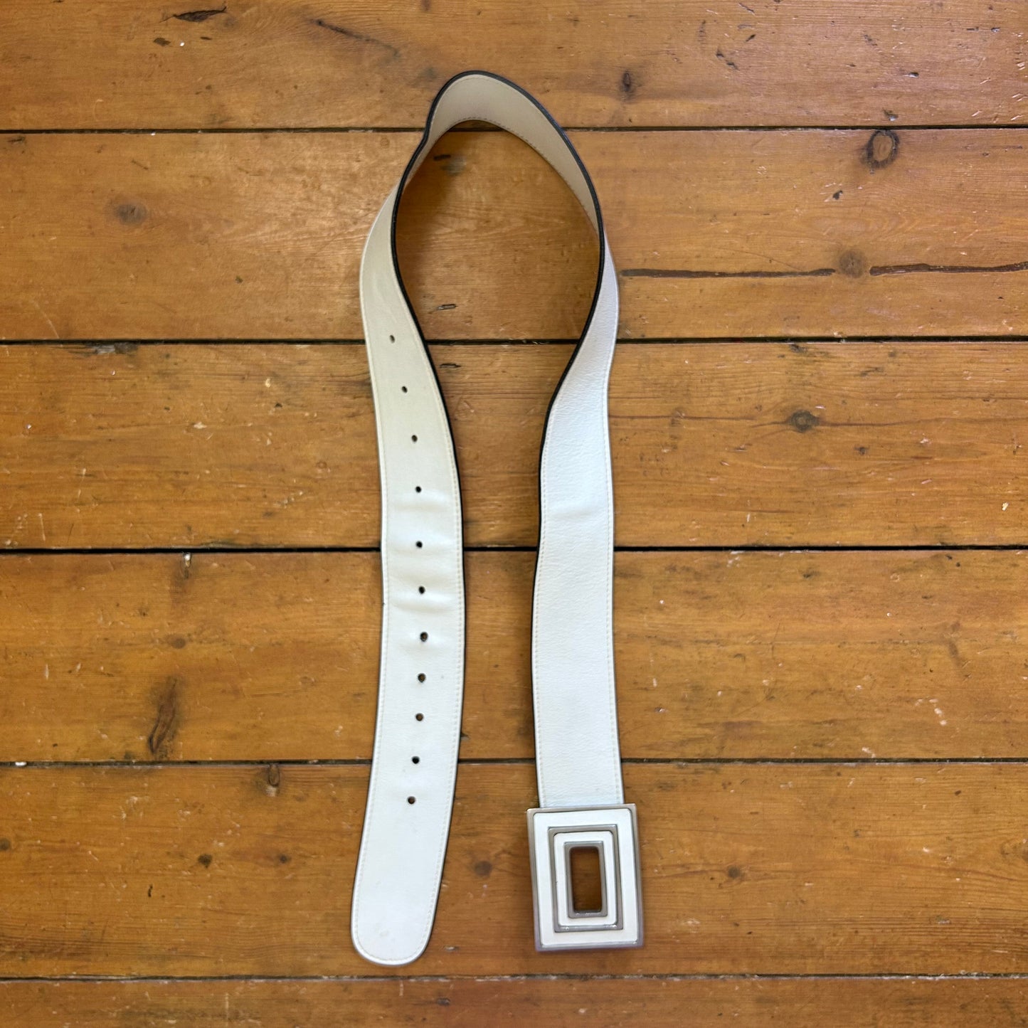 vintage 00s white squared buckle belt