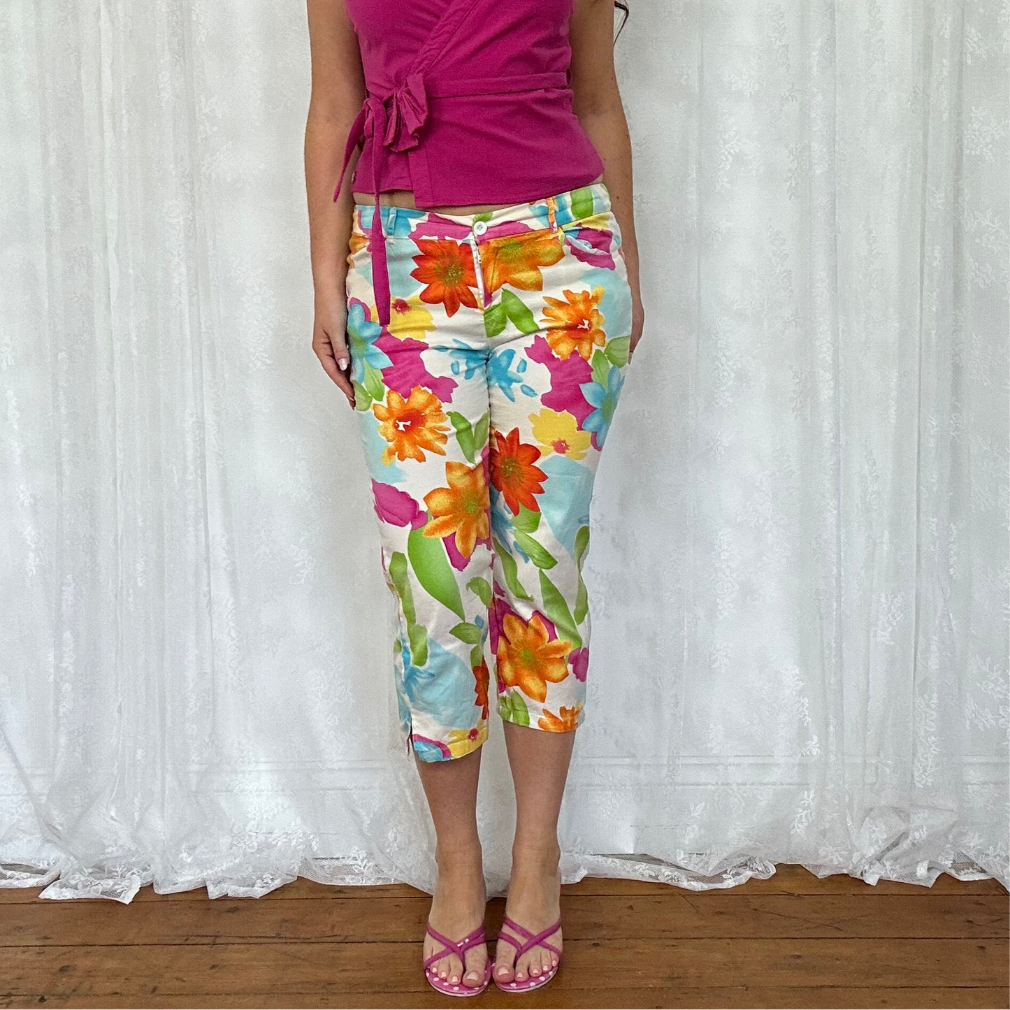 vintage 00s white floral capri pants