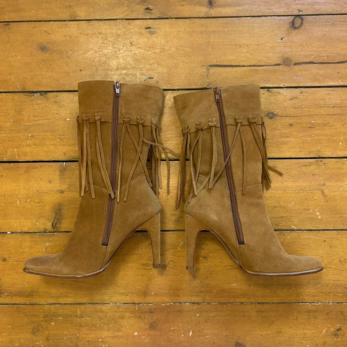 vintage 00s brown tassle heeled boots