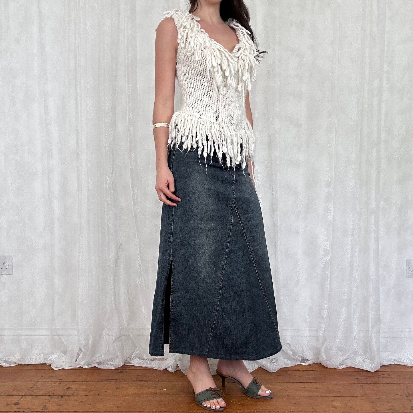 vintage 00s white knitted fringe gilet
