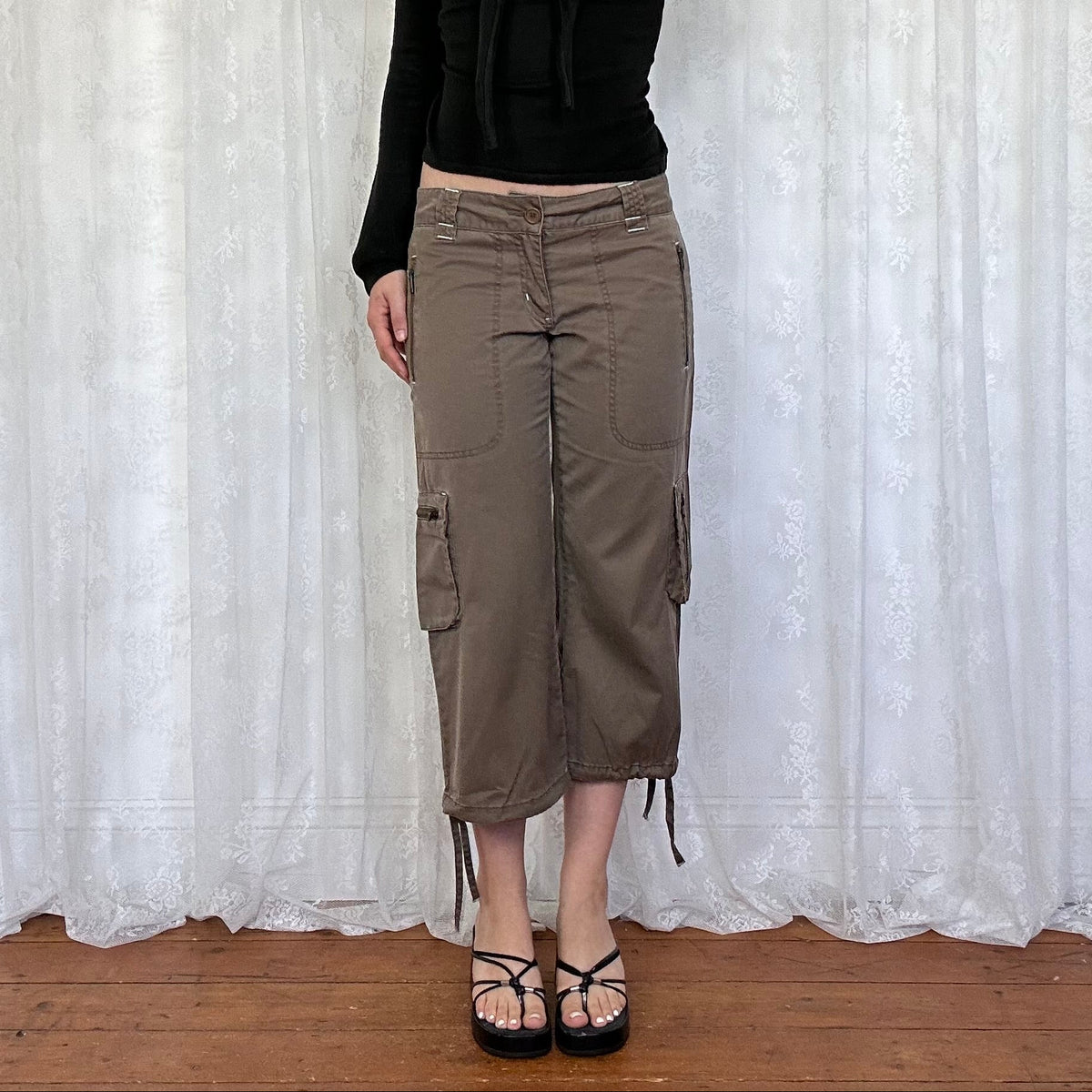 vintage 00s brown cargo capri trousers