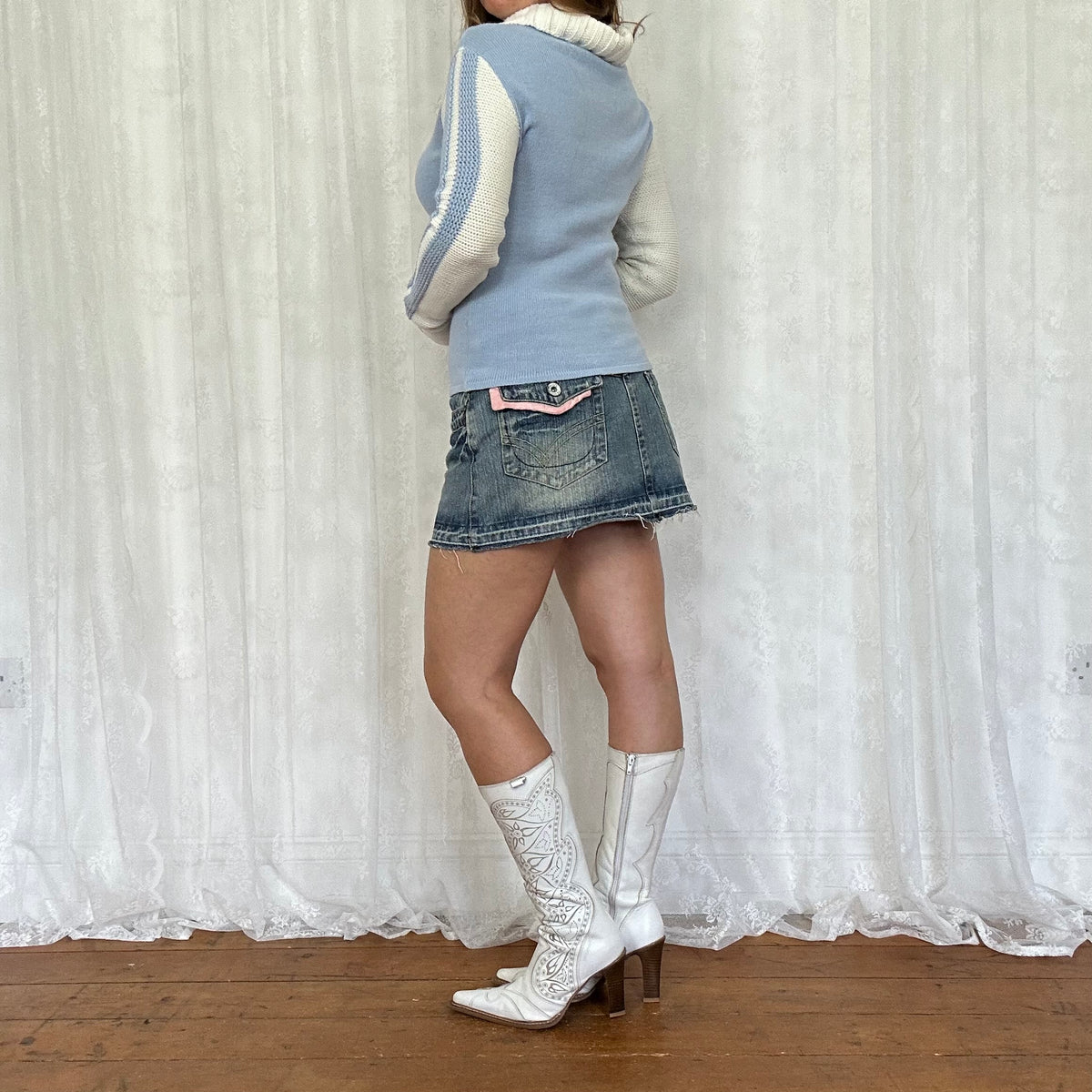 vintage 00s white and blue zip up knitted jumper