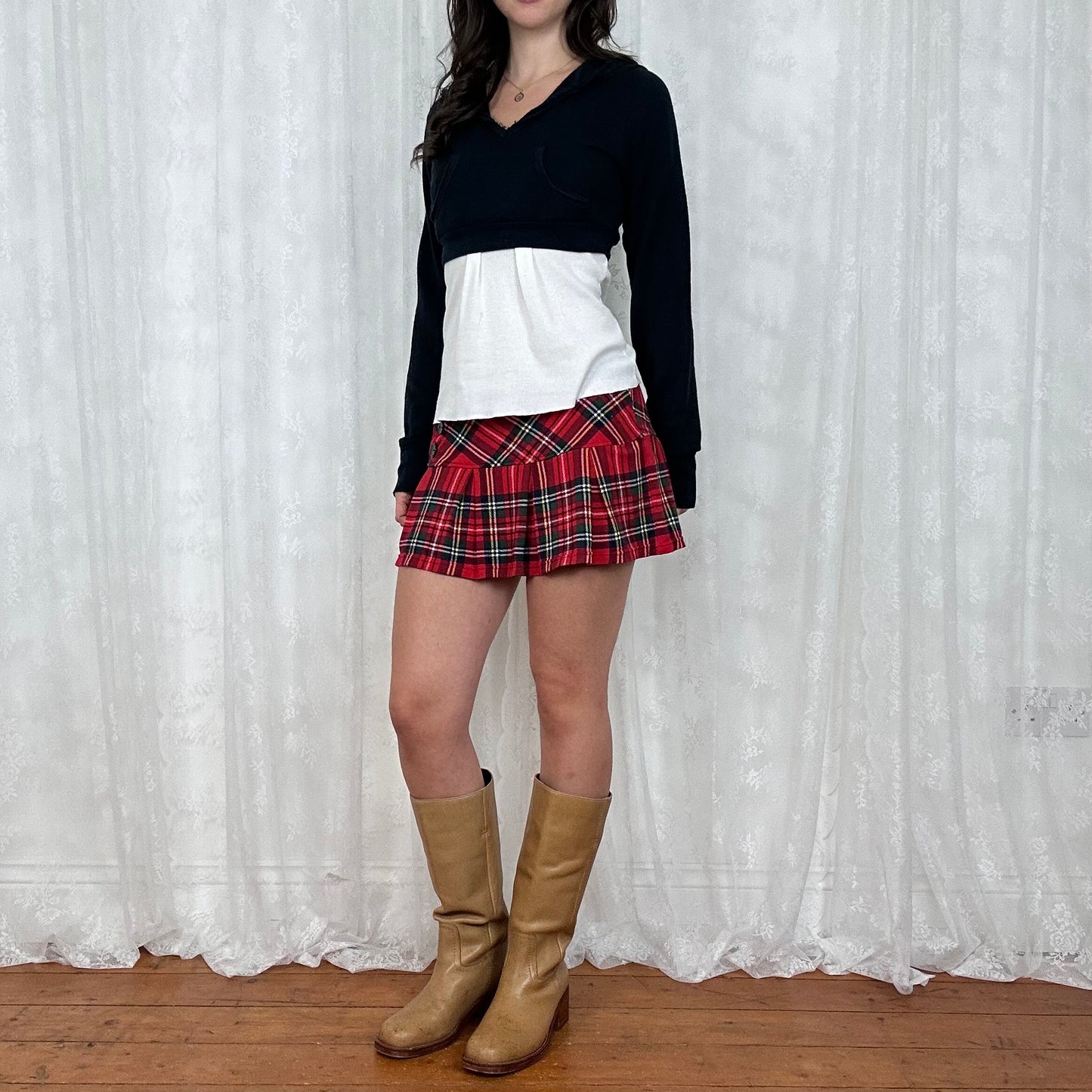 vintage 00s black hooded crop jumper