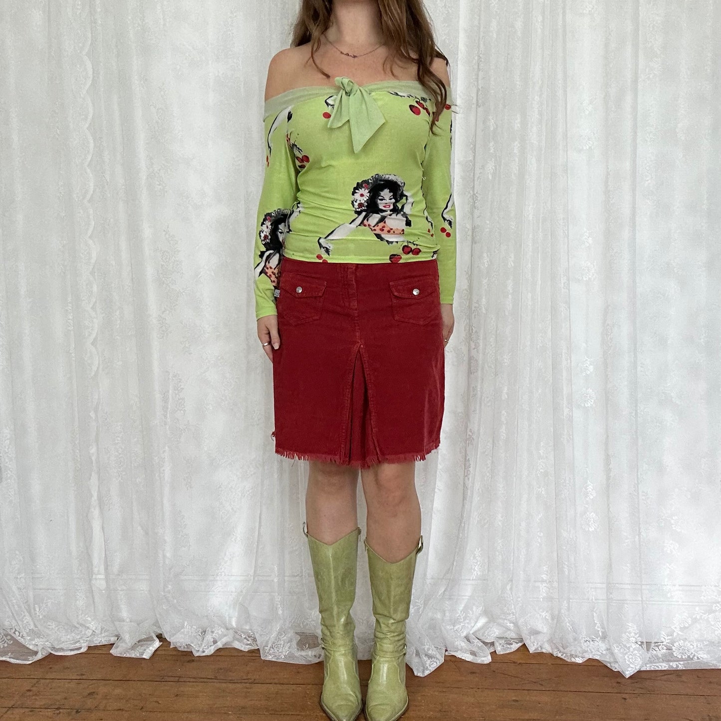 vintage 00s pin up style graphic top