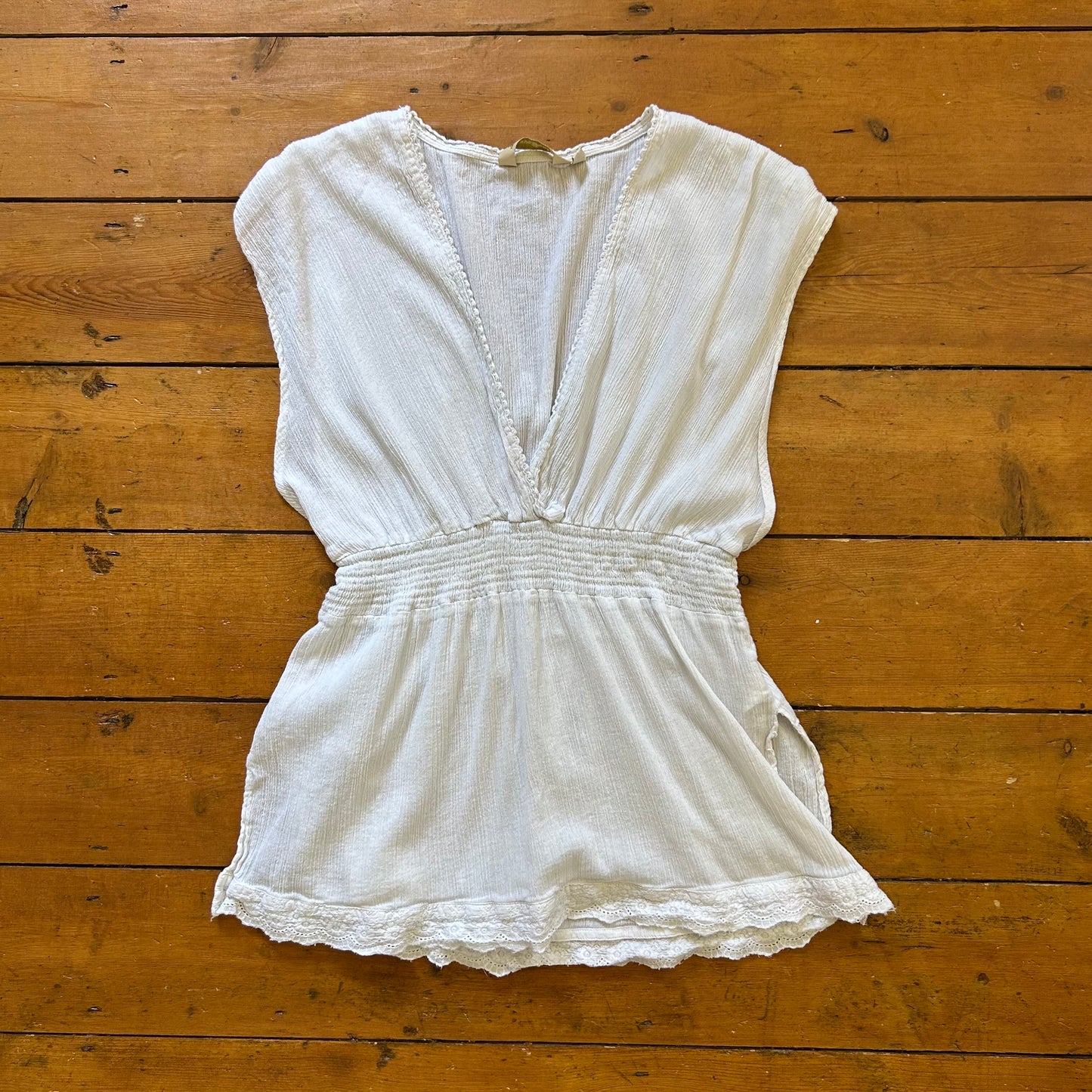 vintage 00s white boho style cinched waist top