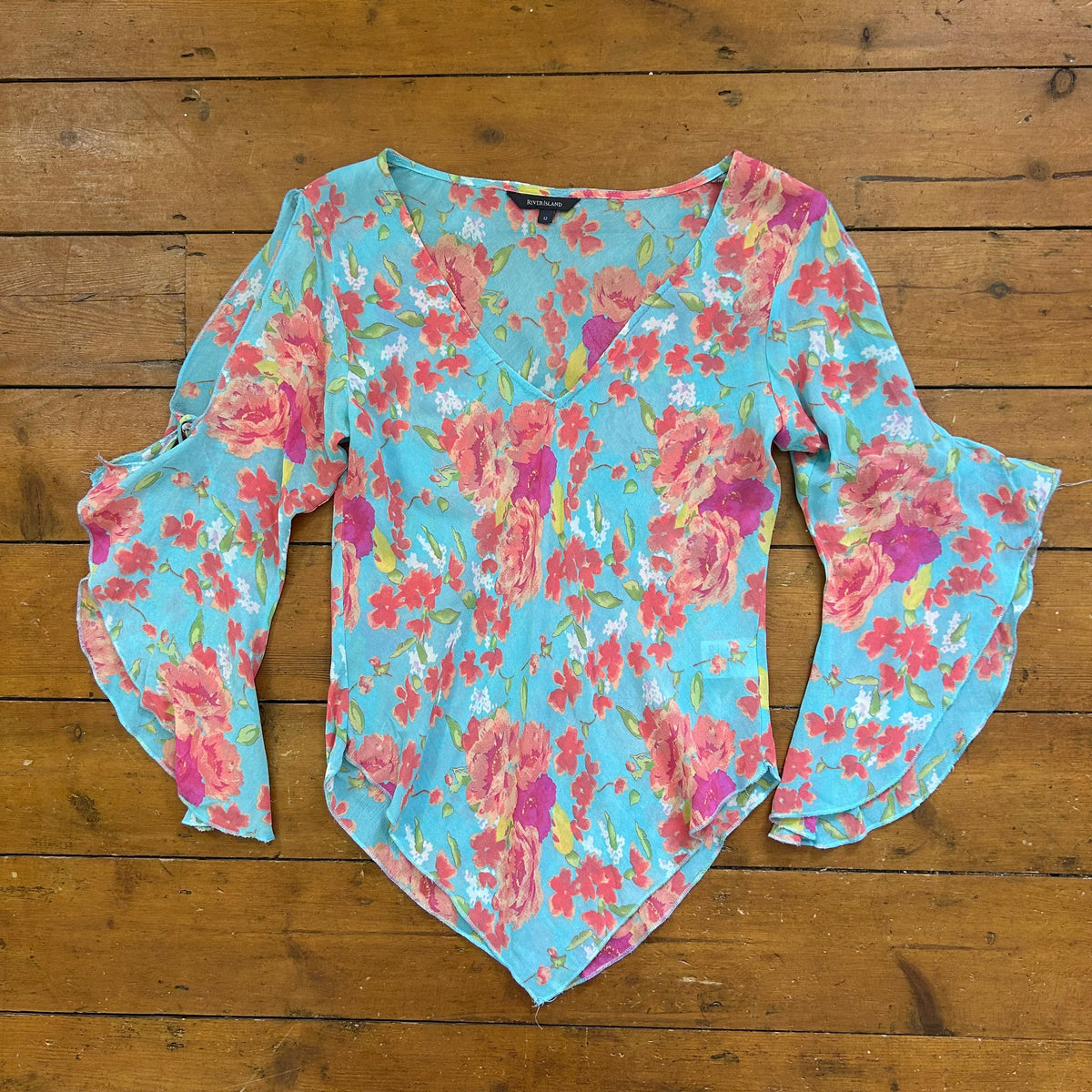 vintage 00s blue floral top with floaty sleeves