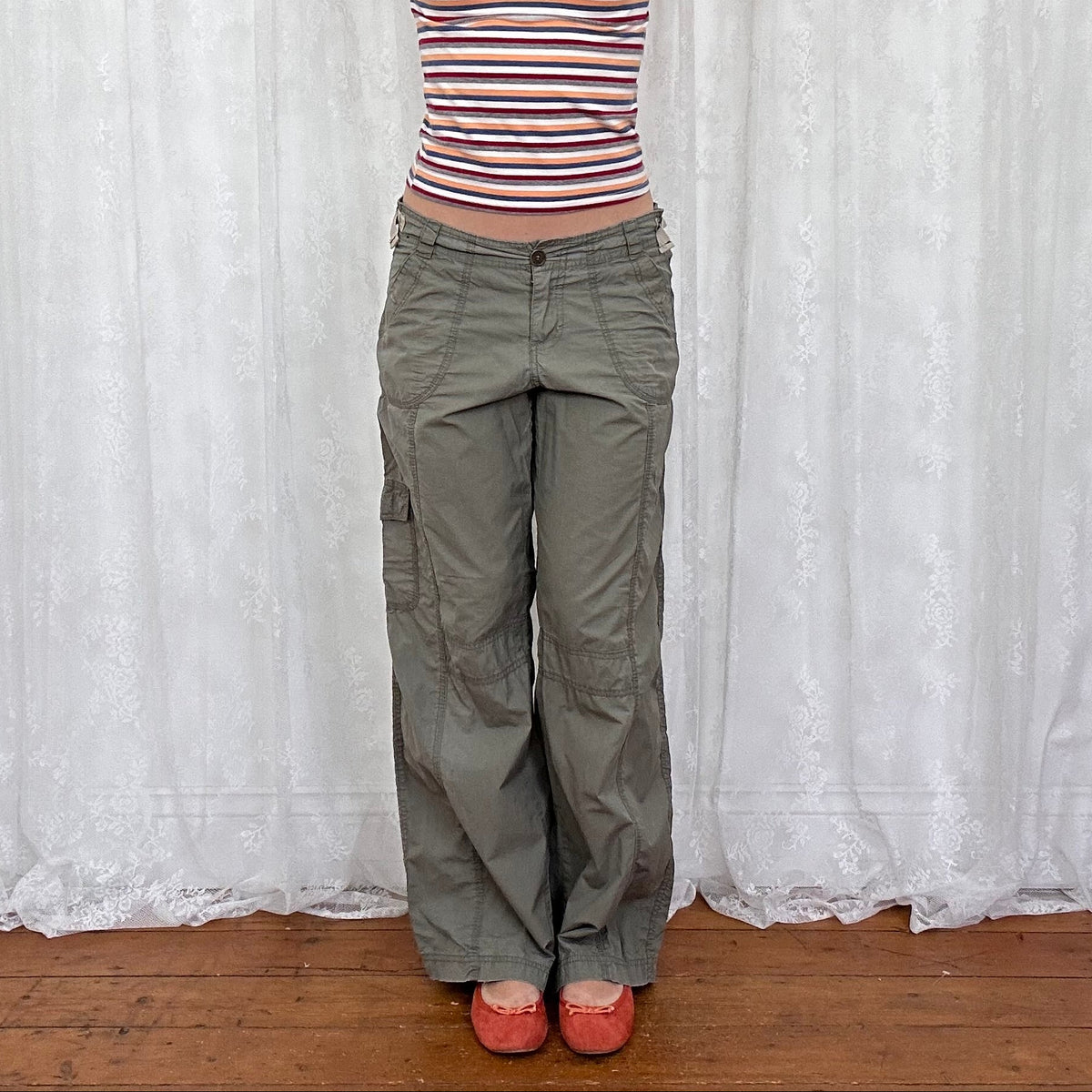 vintage 00s khaki wide leg cargo trousers