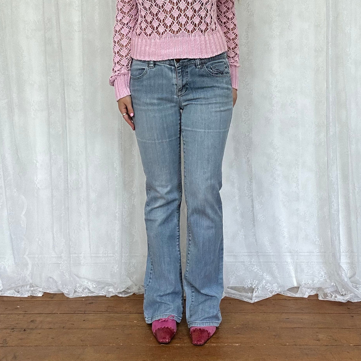 vintage 00s light wash bootleg jeans