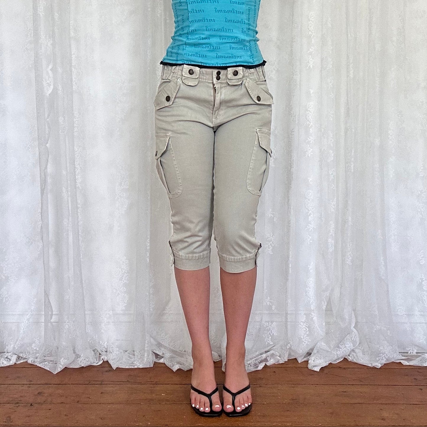 vintage 00s grey cargo fitted capri trousers