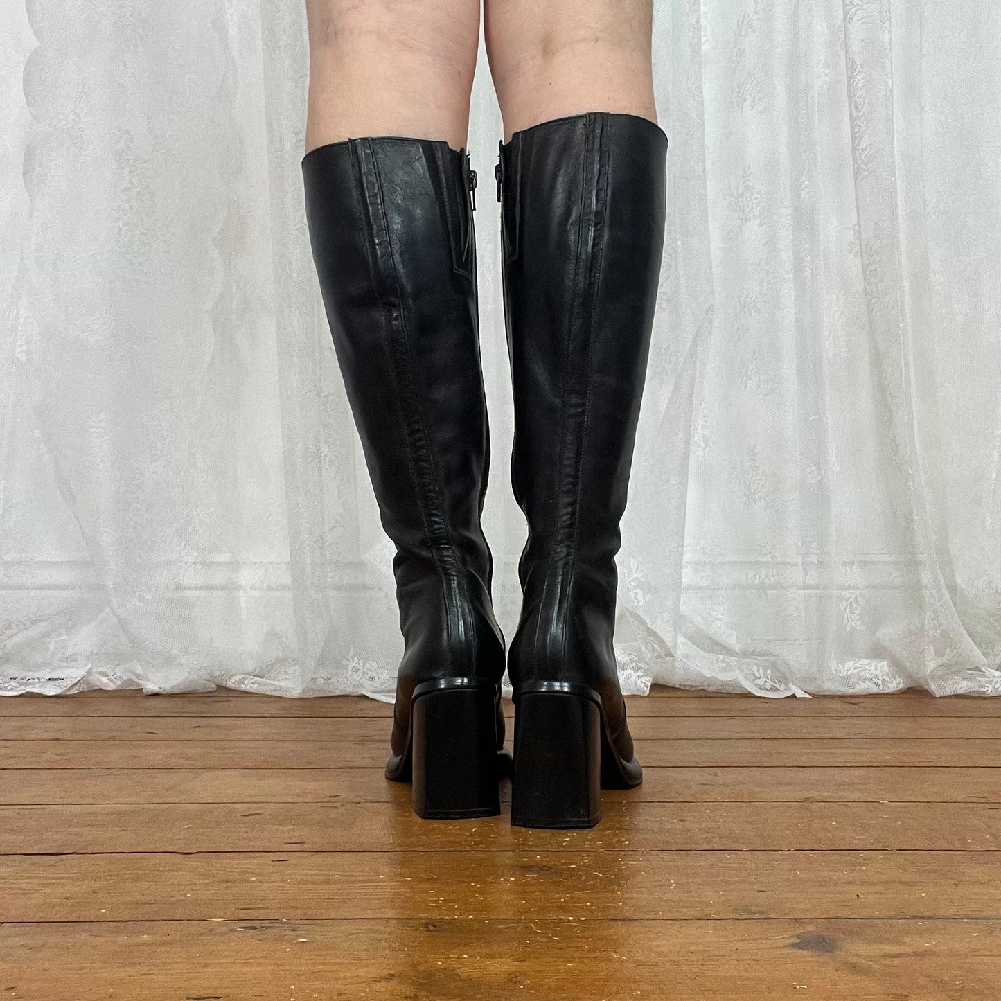 vintage 00s black square toe boots