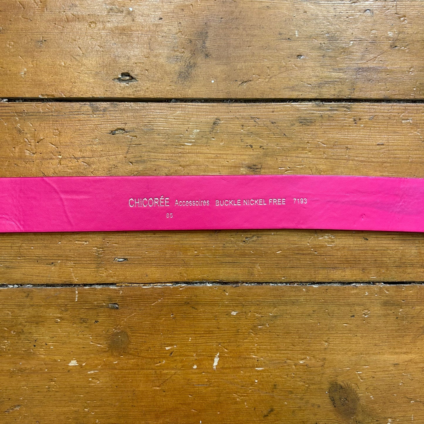 vintage 00s hot pink belt