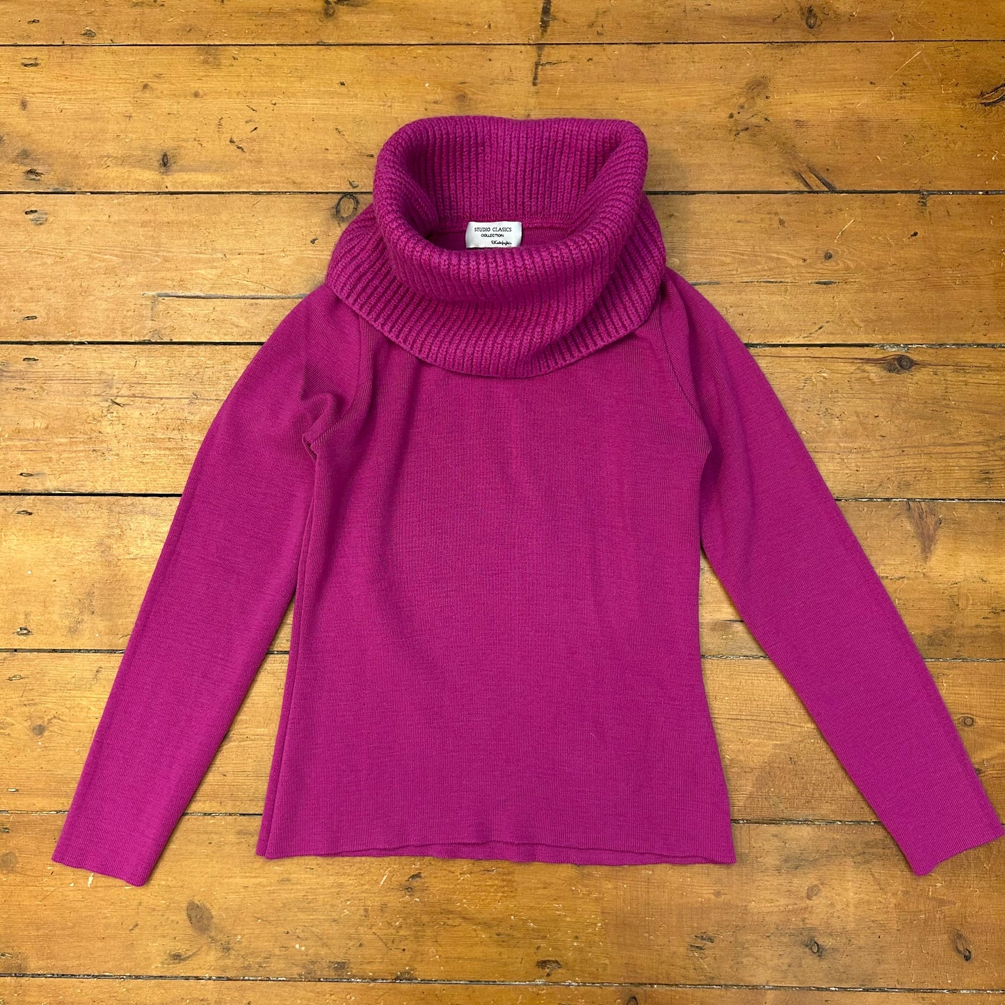 vintage 00s berry pink turtleneck top