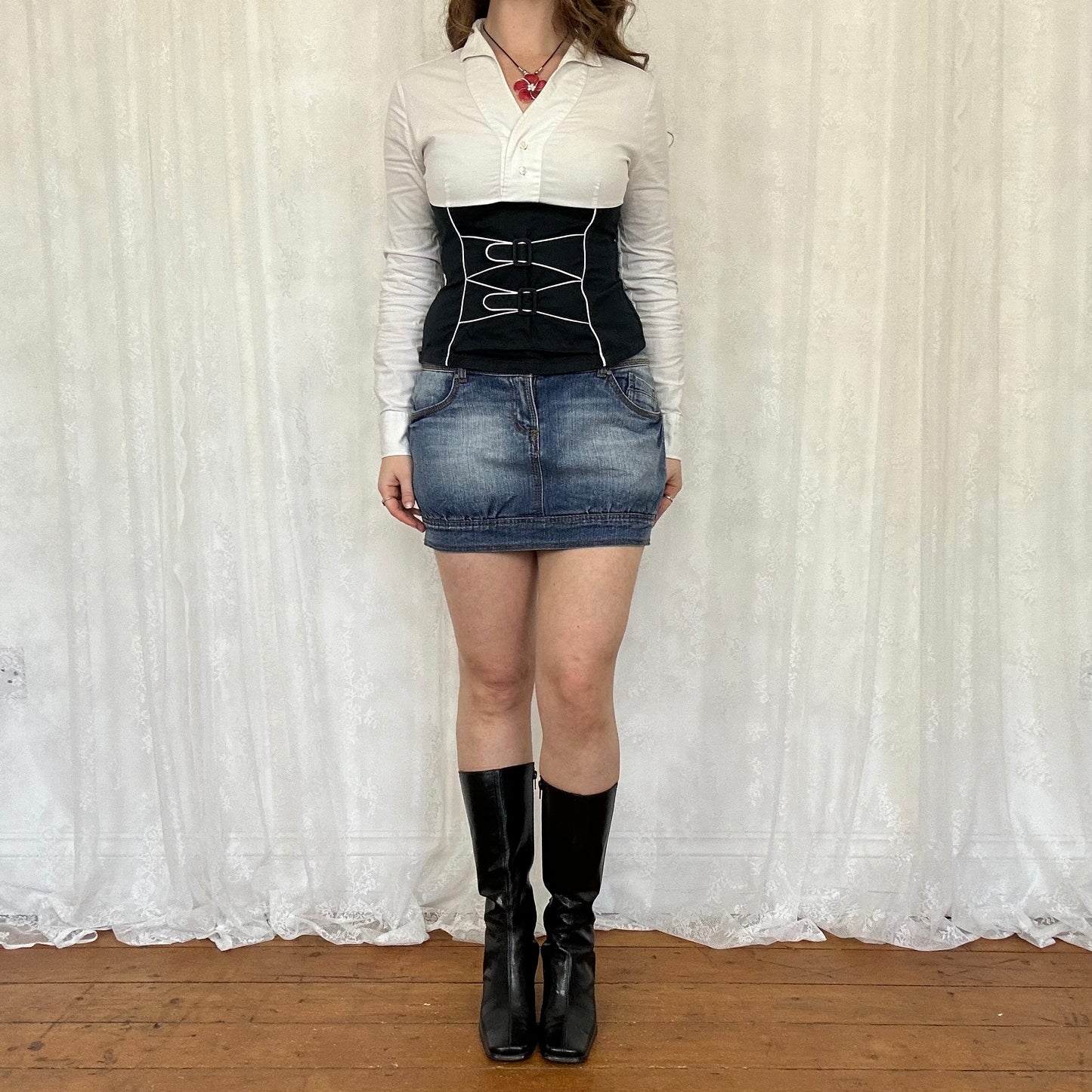 vintage 00s white shirt with fitted body