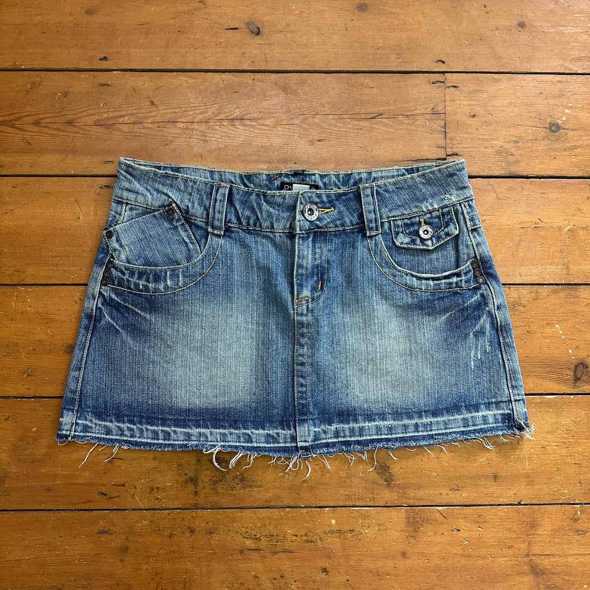 vintage 00s raw hem denim mini skirt