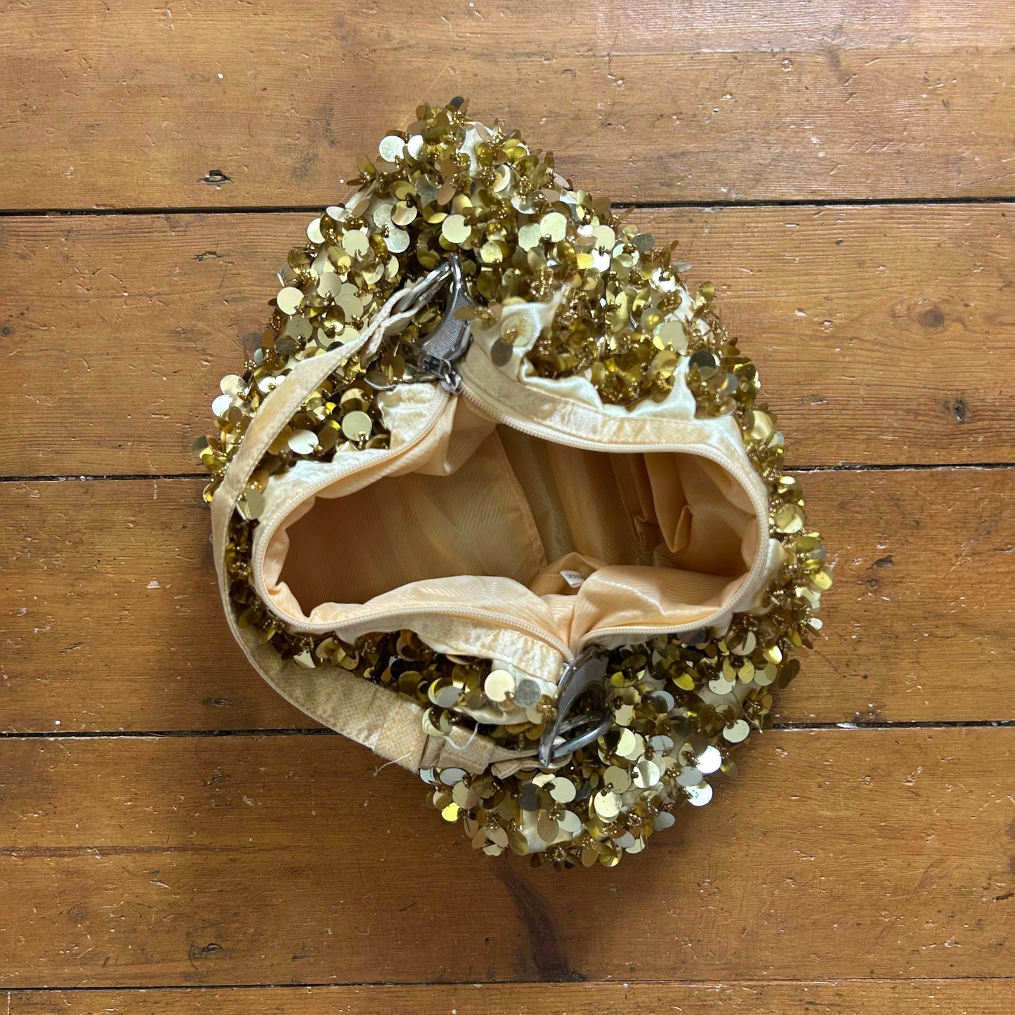 vintage 00s gold sequin bag