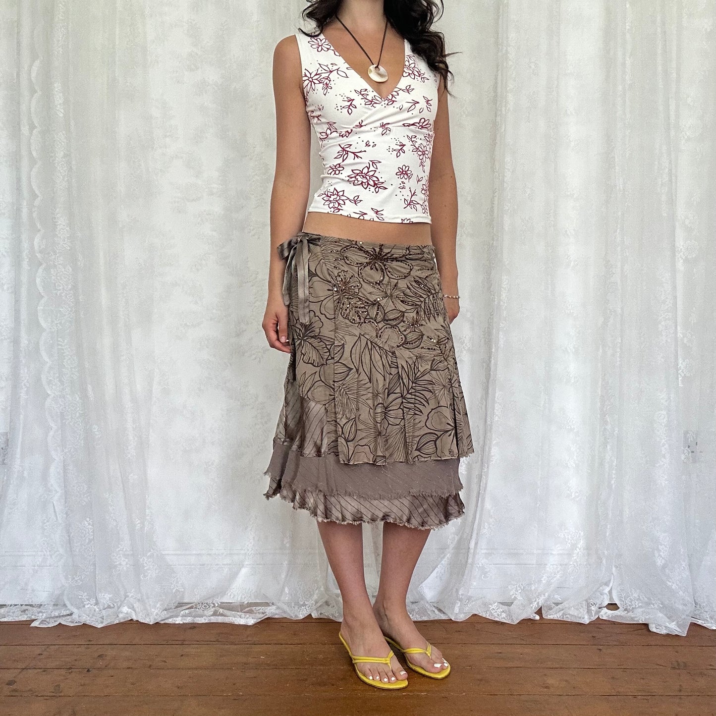 vintage 00s white floral cross over top
