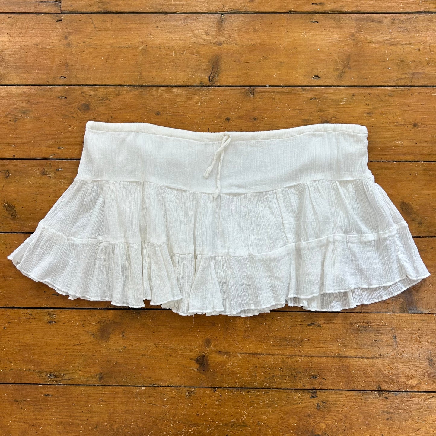 vintage 00s white frill mini skirt