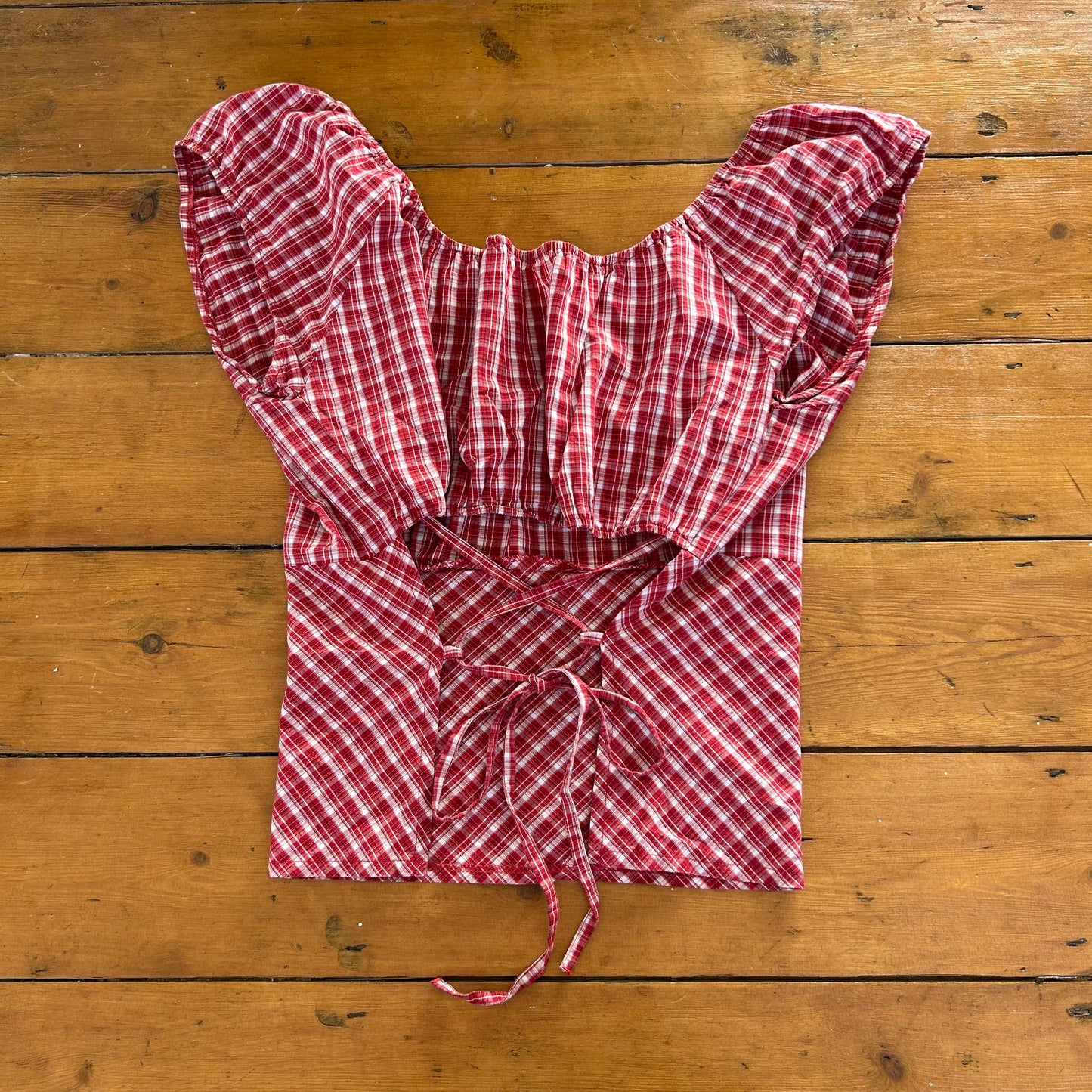 vintage 00s red checkered tie back milkmaid top