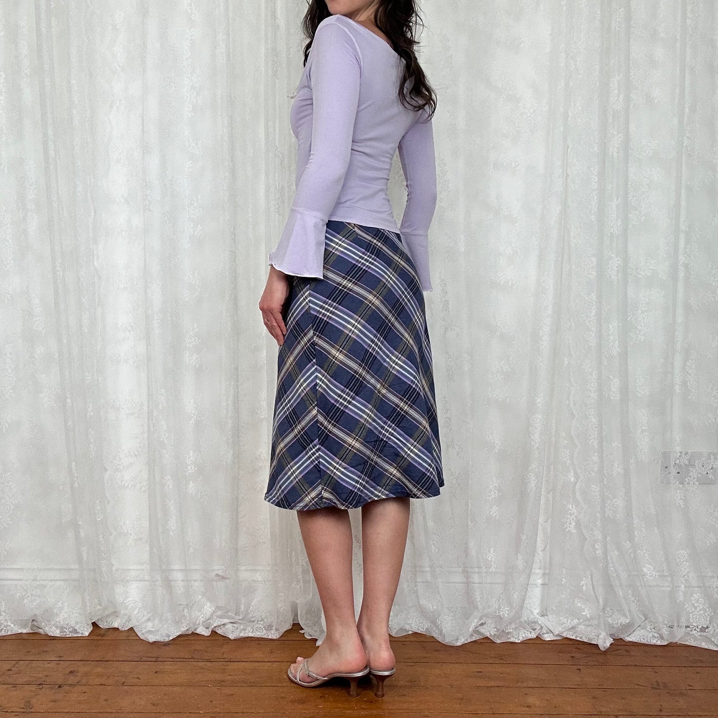 vintage 00s lilac flared sleeve toggle neck line top