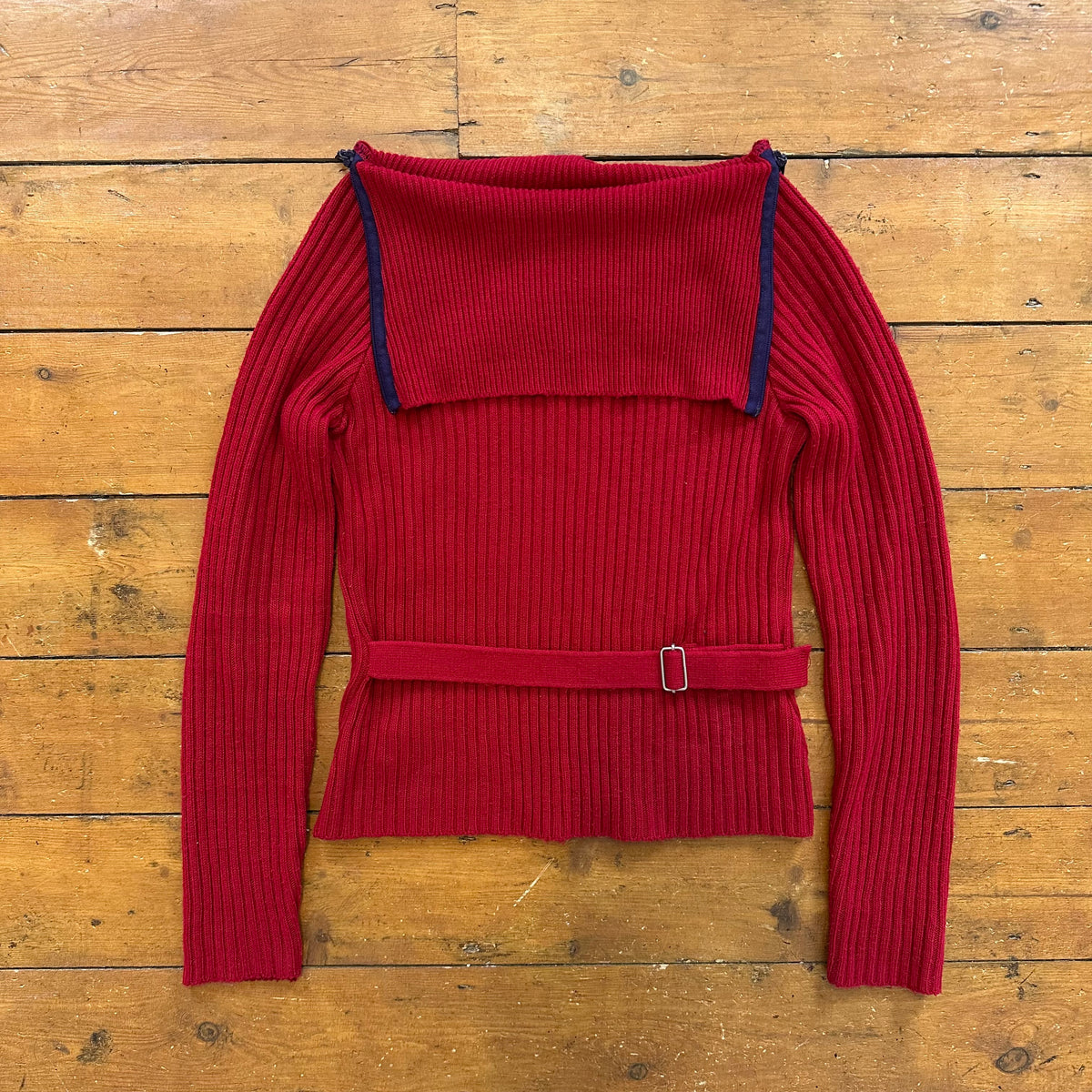 vintage 00s red foldover collar jumper with belt
