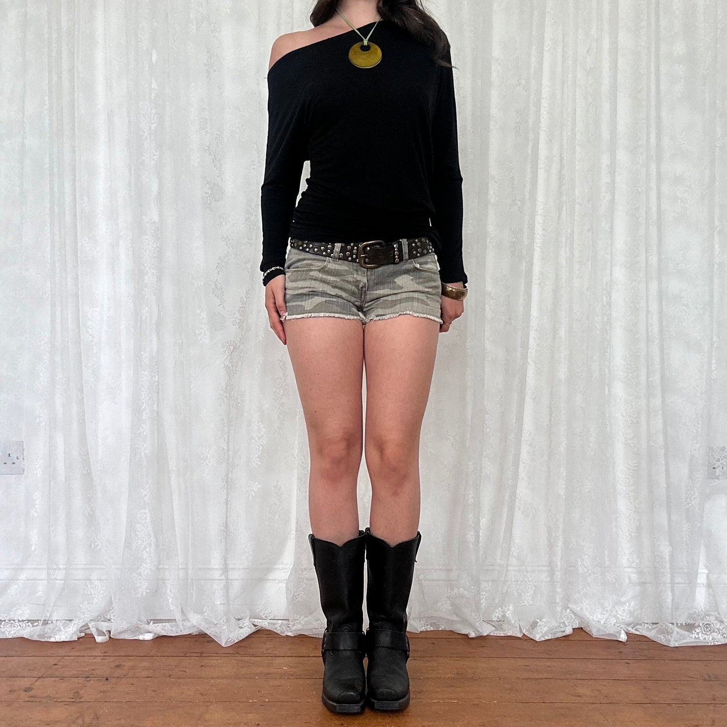 vintage 00s black studded belt
