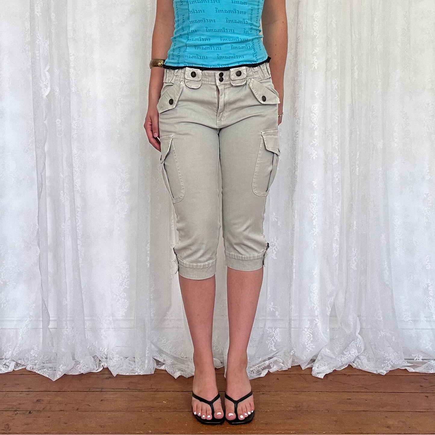 vintage 00s grey cargo fitted capri trousers