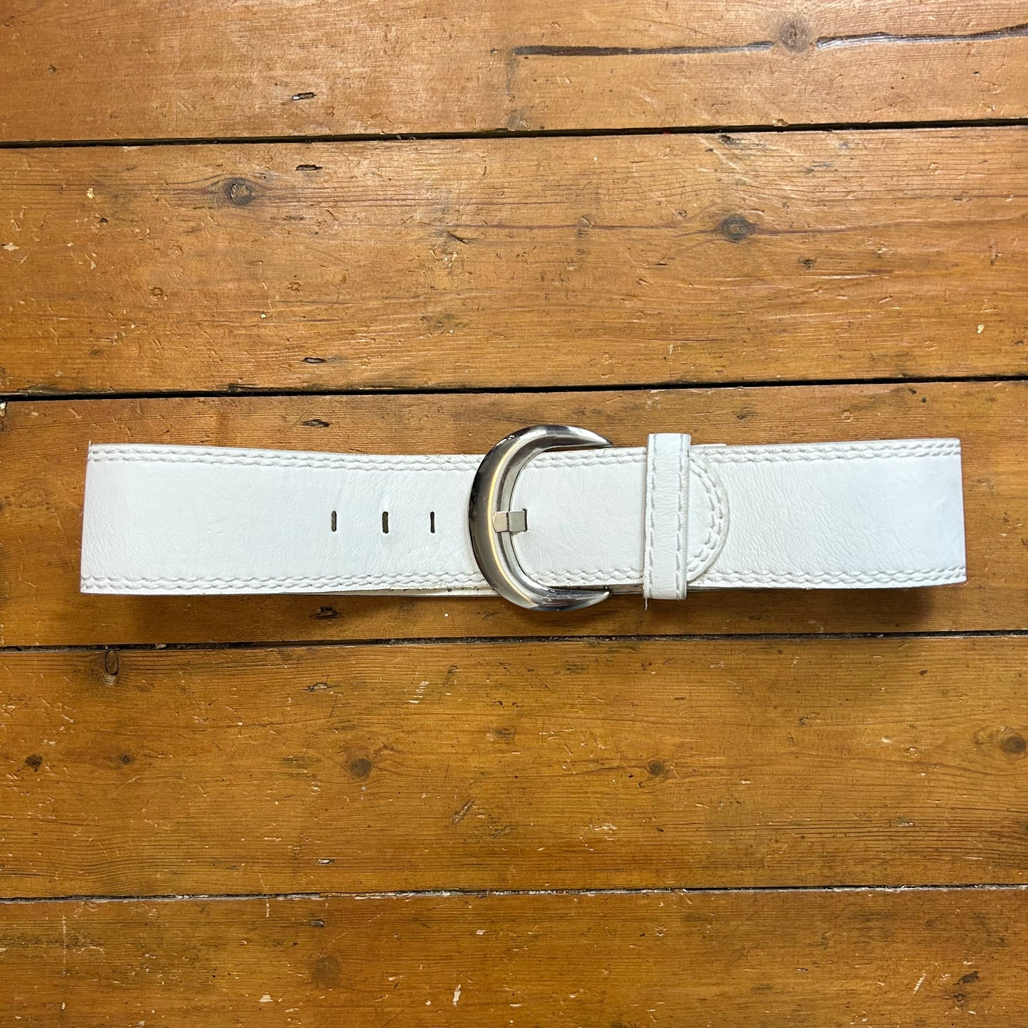 vintage 00s white oversized belt