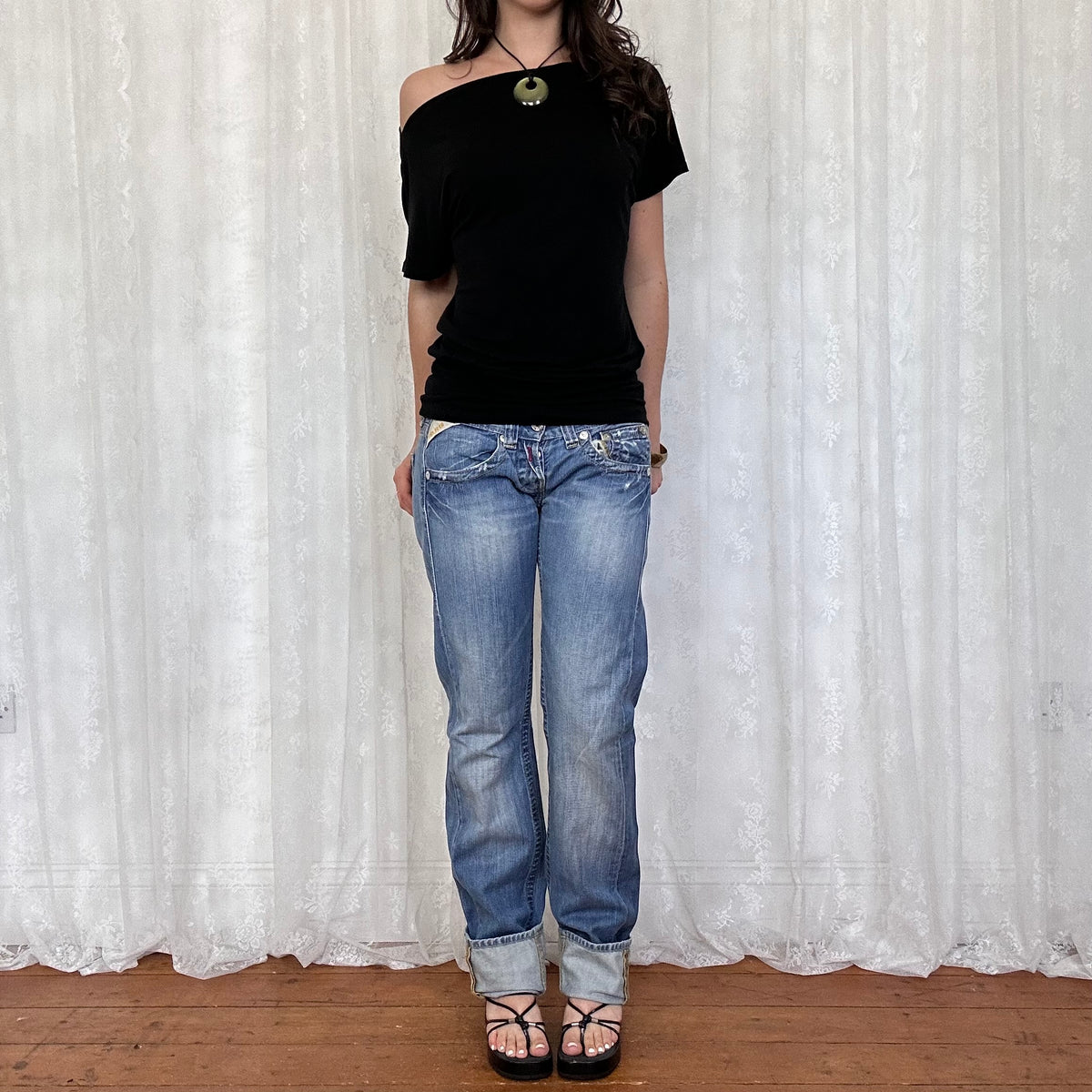 vintage 00s black slouchy tshirt