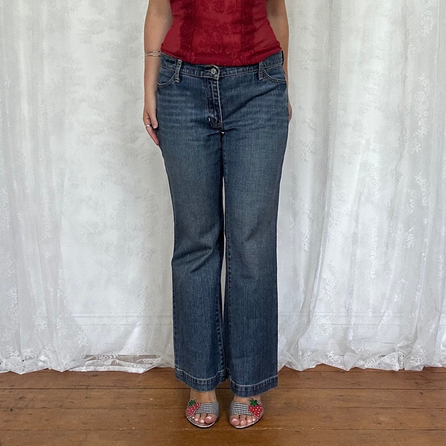 vintage 00s mid rise straight leg jeans