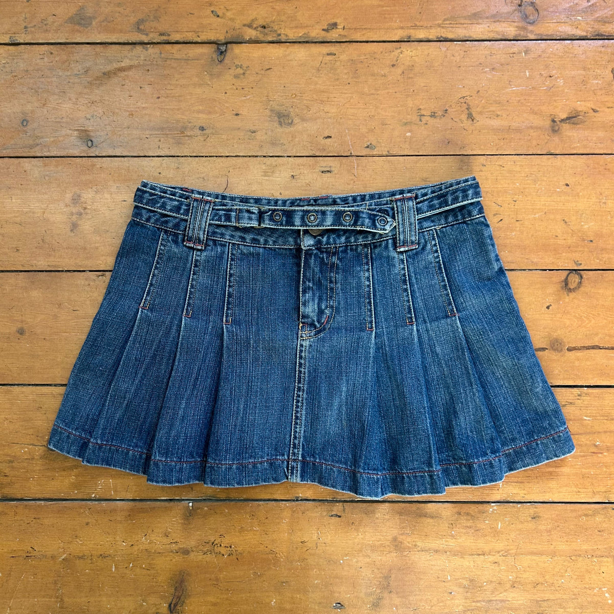 vintage 00s dark denim pleated mini skirt