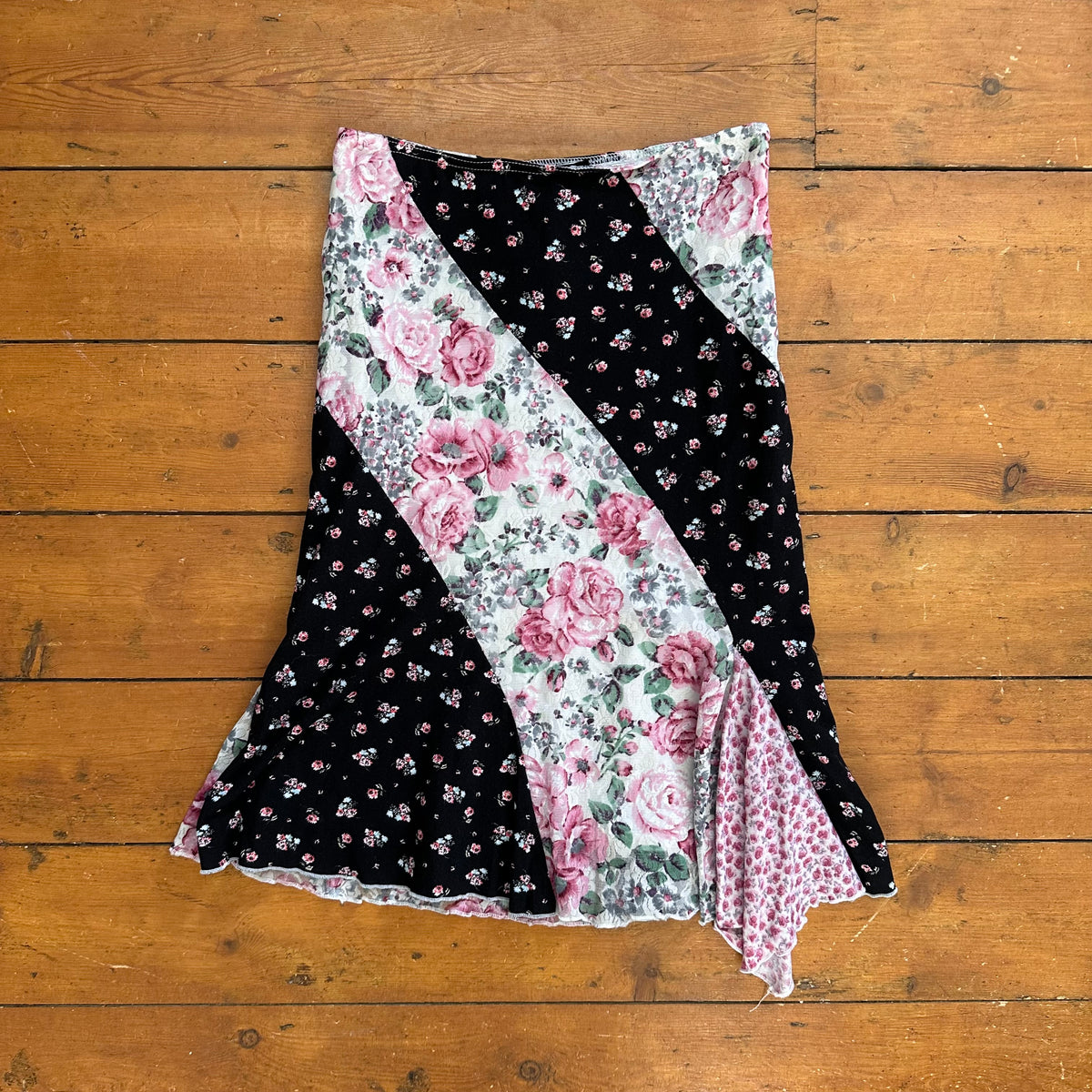 vintage 00s black floral midi skirt