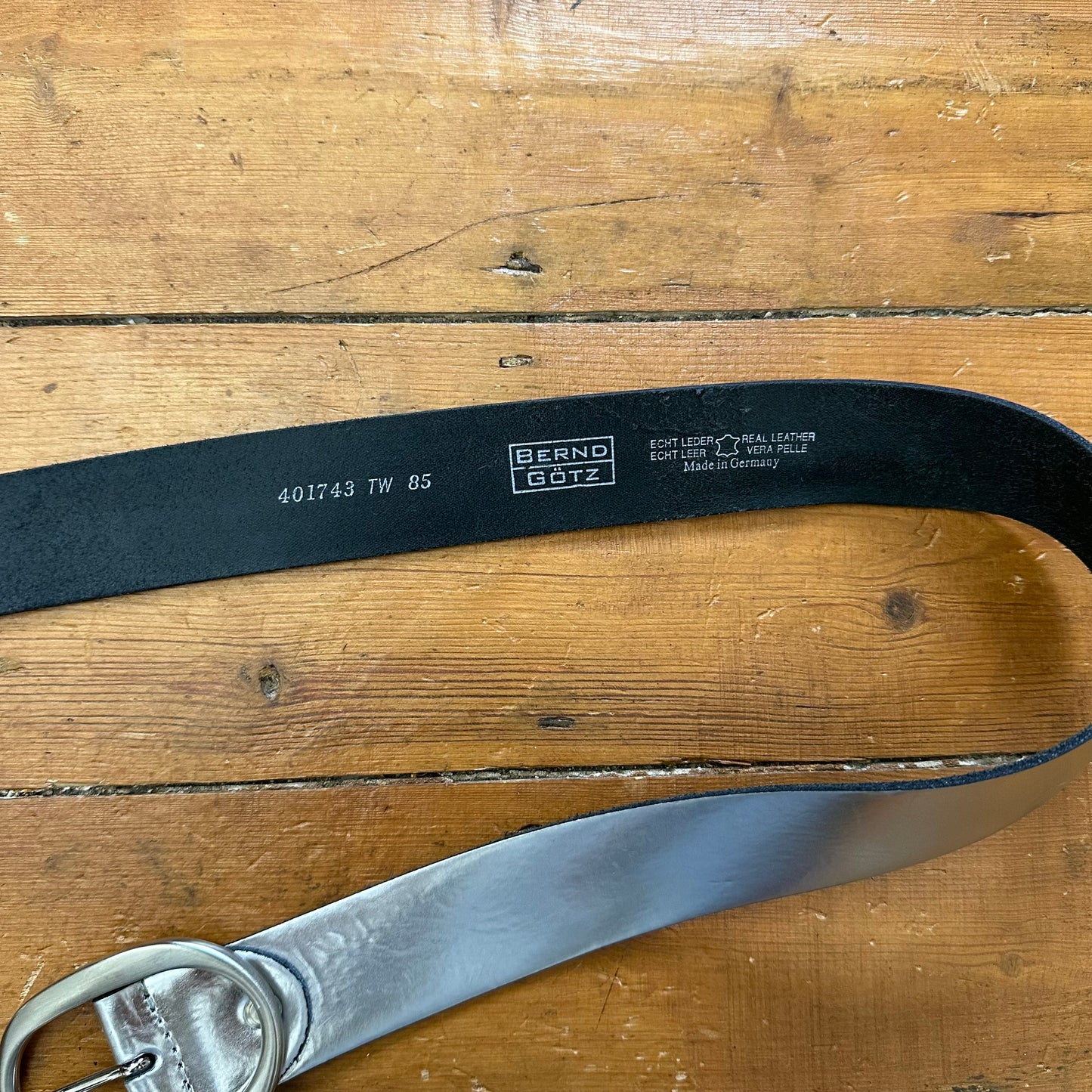 vintage 00s silver metallic belt