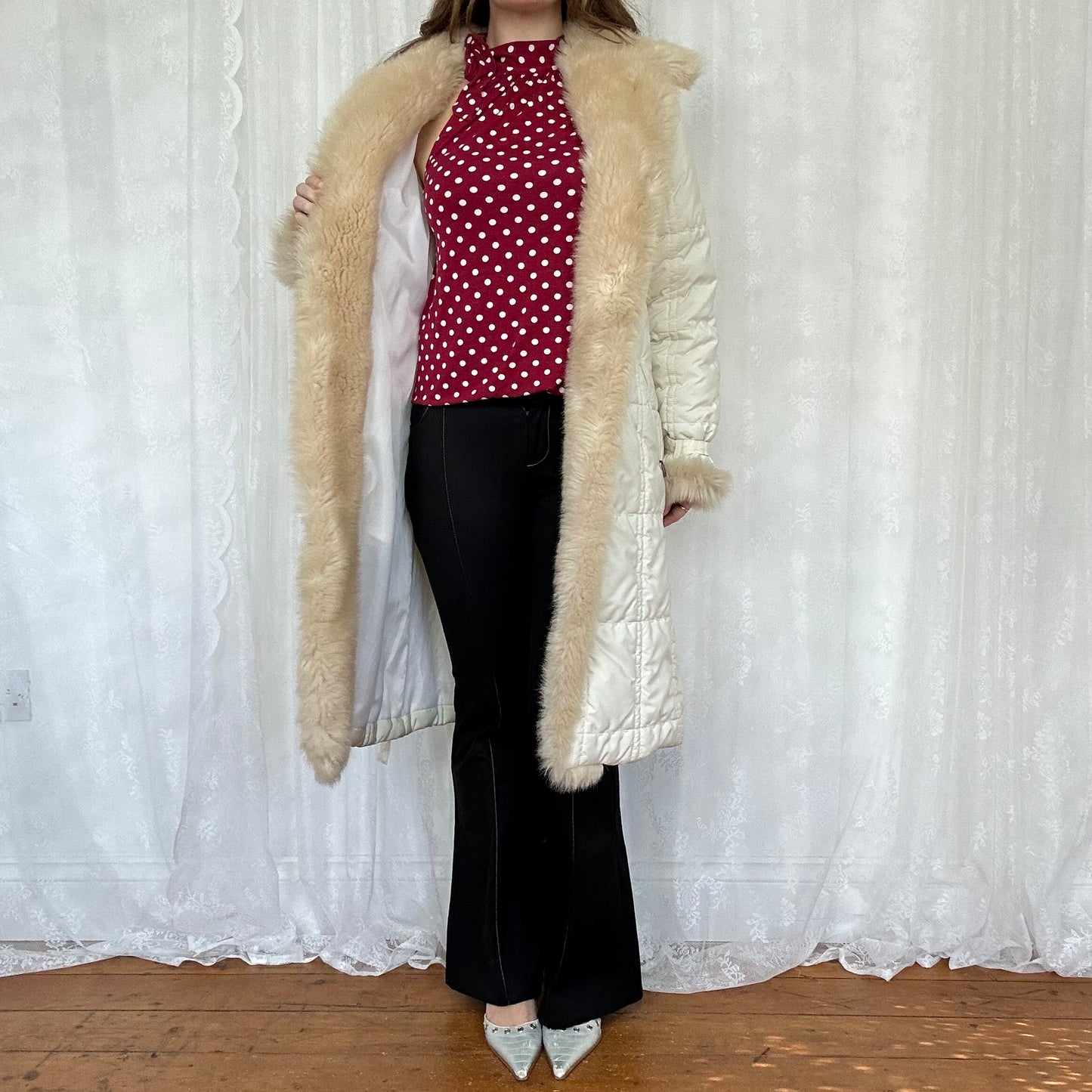 vintage 00s white long fur trim puffer jacket