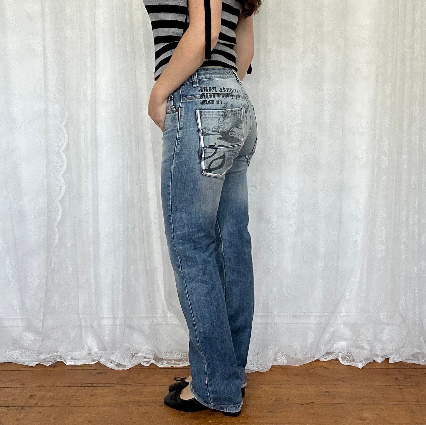 vintage 00s light wash straight leg jeans