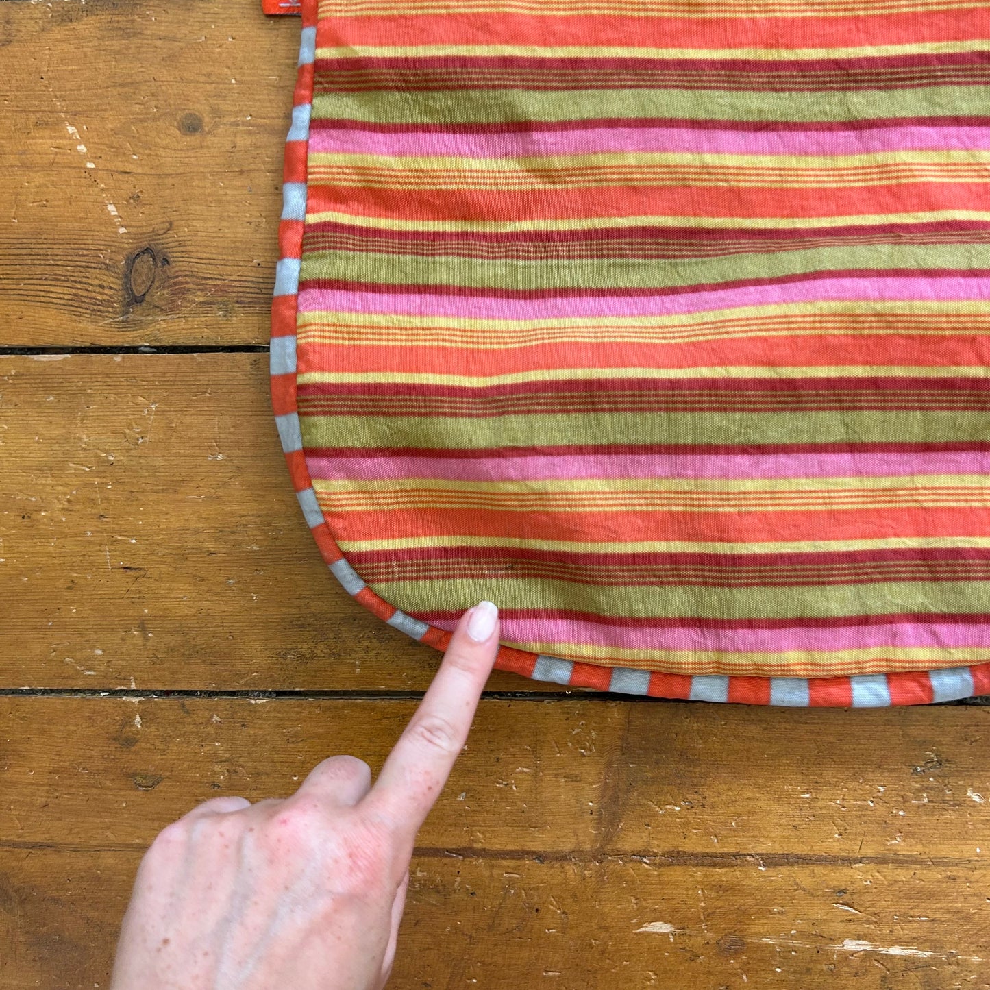 vintage 00s kipling multicolored stripey bag
