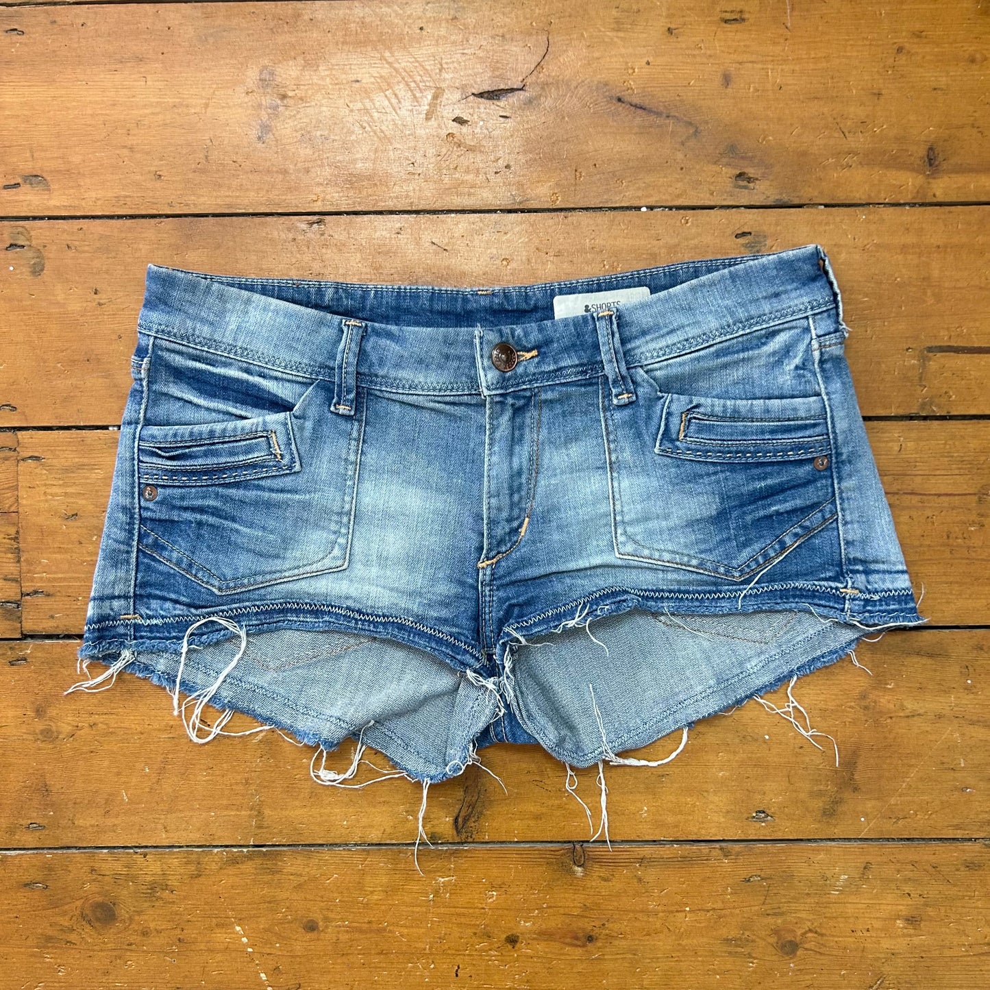 vintage 00s low rise denim shorts