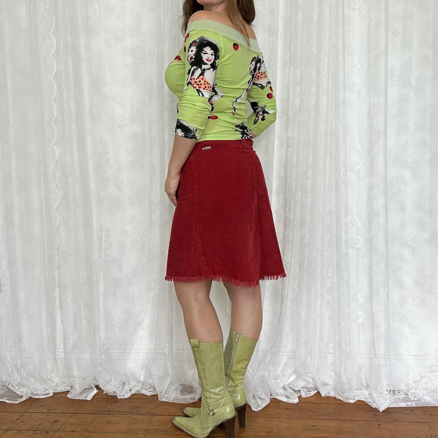 vintage 00s pin up style graphic top