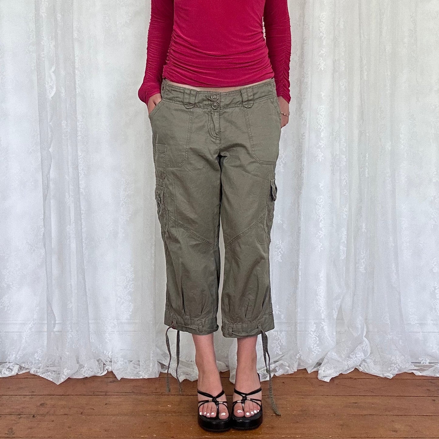 vintage 00s khaki cargo capri trousers